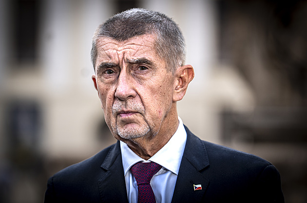 Ficův výrok o NATO? Česko bude kolektivní obranu respektovat, reagoval Babiš
