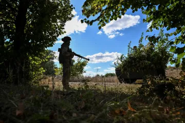 Žalobce zastavil stíhání muže, který vstoupil do ukrajinské armády, píše iRozhlas