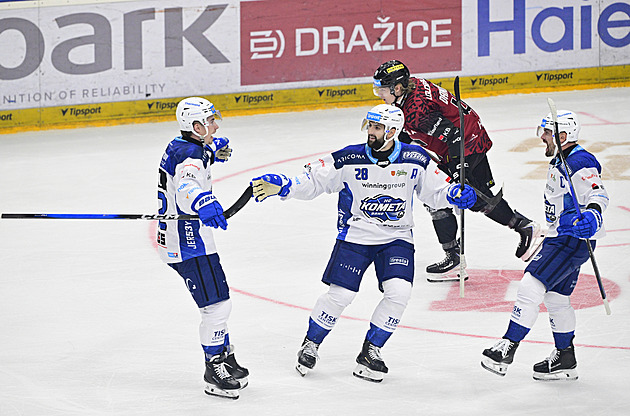 ONLINE: Ilomaki posílá Kometu v Praze do vedení, Plzeň opět odskakuje Budějovicím