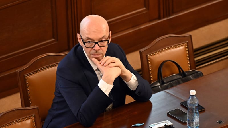 Náměstek nazval památkáře „mafií“, zmínil i uřízlou koňskou hlavu. Klempíř ho za to neodvolá